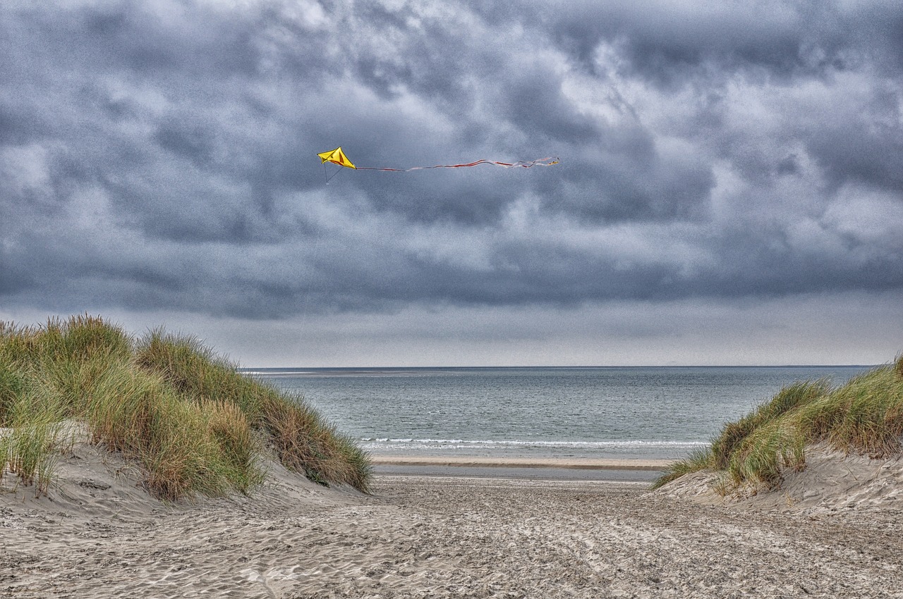 Strand Ameland duinen Noordzee