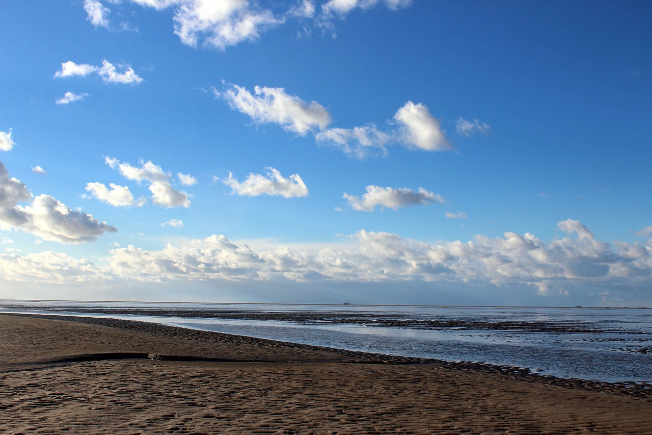 Strand Schiermonnikoog vakantie Waddeneilanden